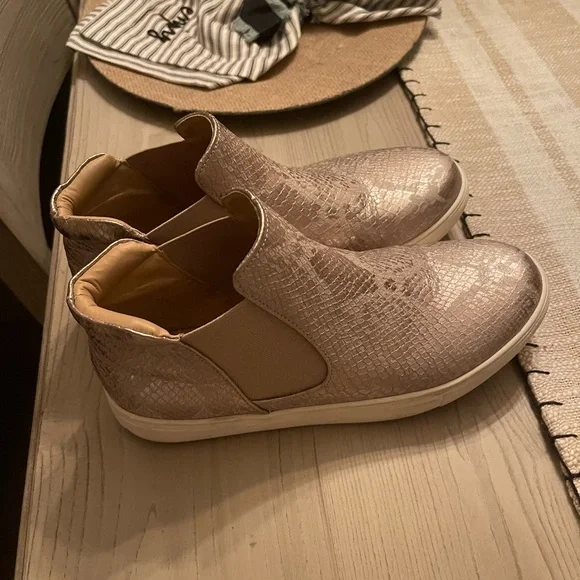 Coconuts by Matisse Shoes Coconut By Matisse Snake Skin Tan